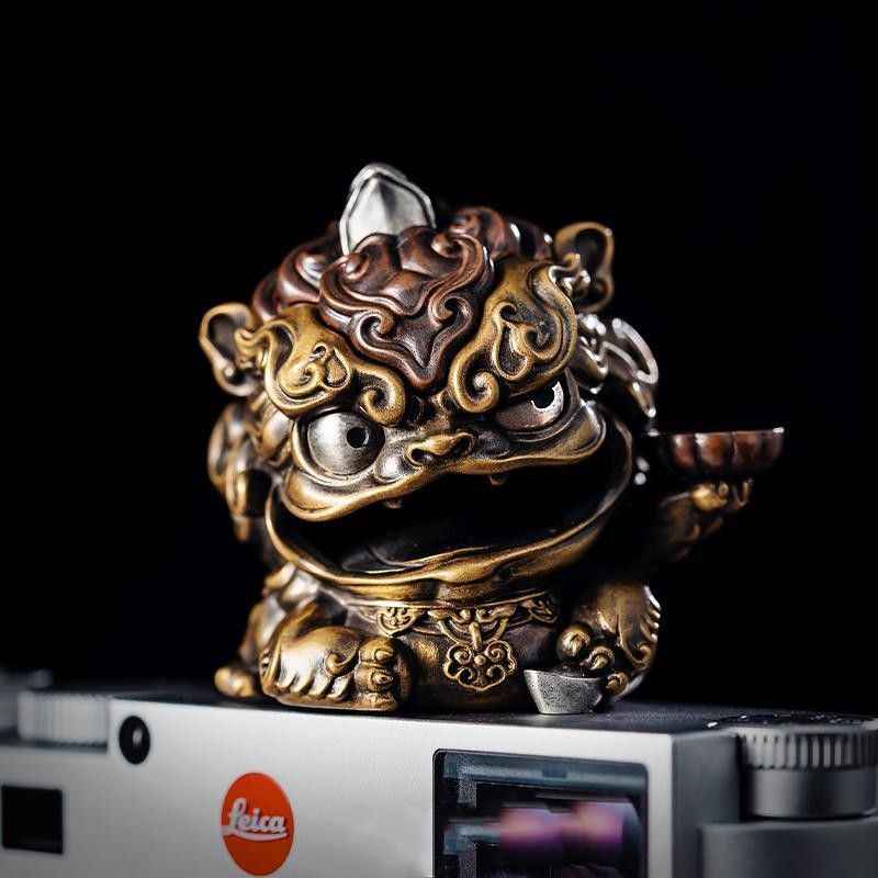 Antique Bronze/Silver Pixiu Statue - Feng Shui Wealth Guardian for Office/Home/Car | Energy-Balancing Alloy Art with Longevity Lock